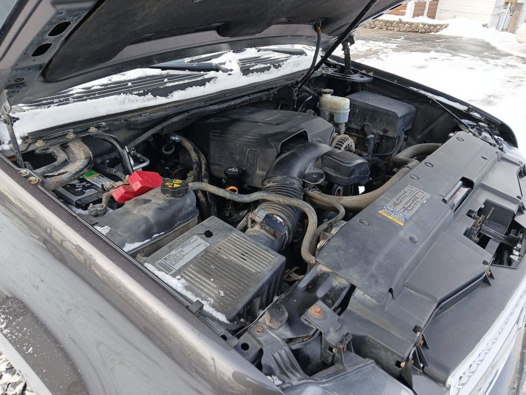 2011 Chevrolet Avalanche Image 19