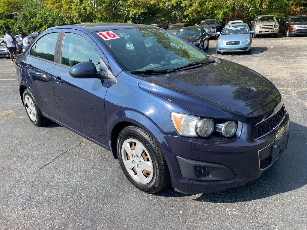 2016 Chevrolet Sonic Image 5
