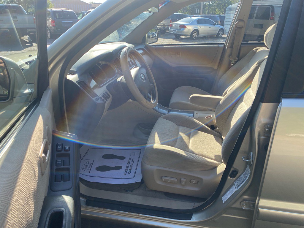 2003 Toyota Highlander Image 9