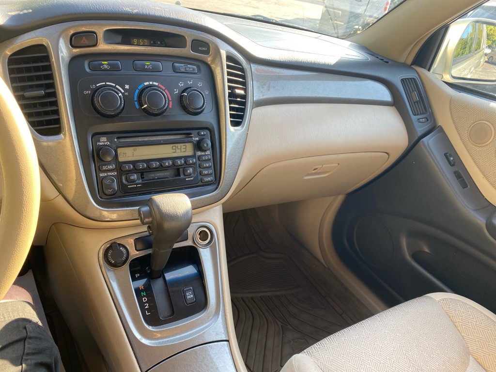 2003 Toyota Highlander Image 12