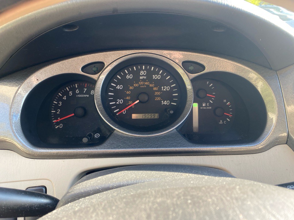 2003 Toyota Highlander Image 13