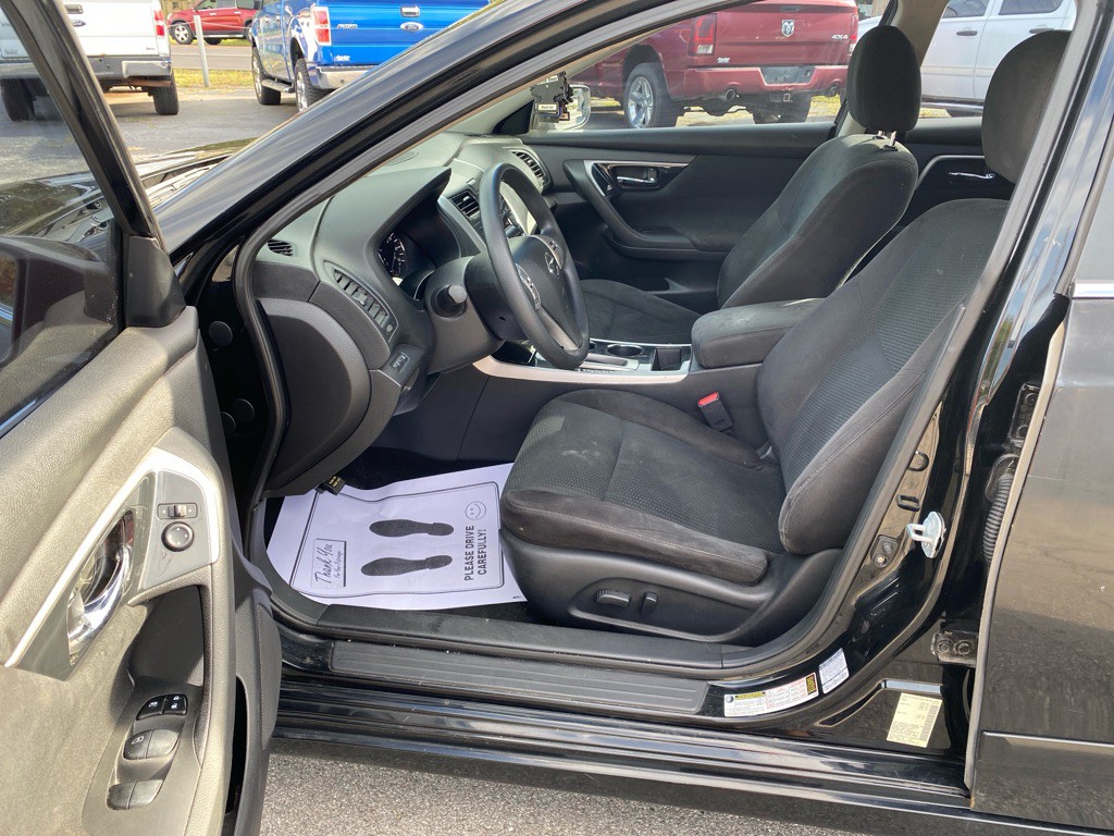 2014 Nissan Altima Image 9