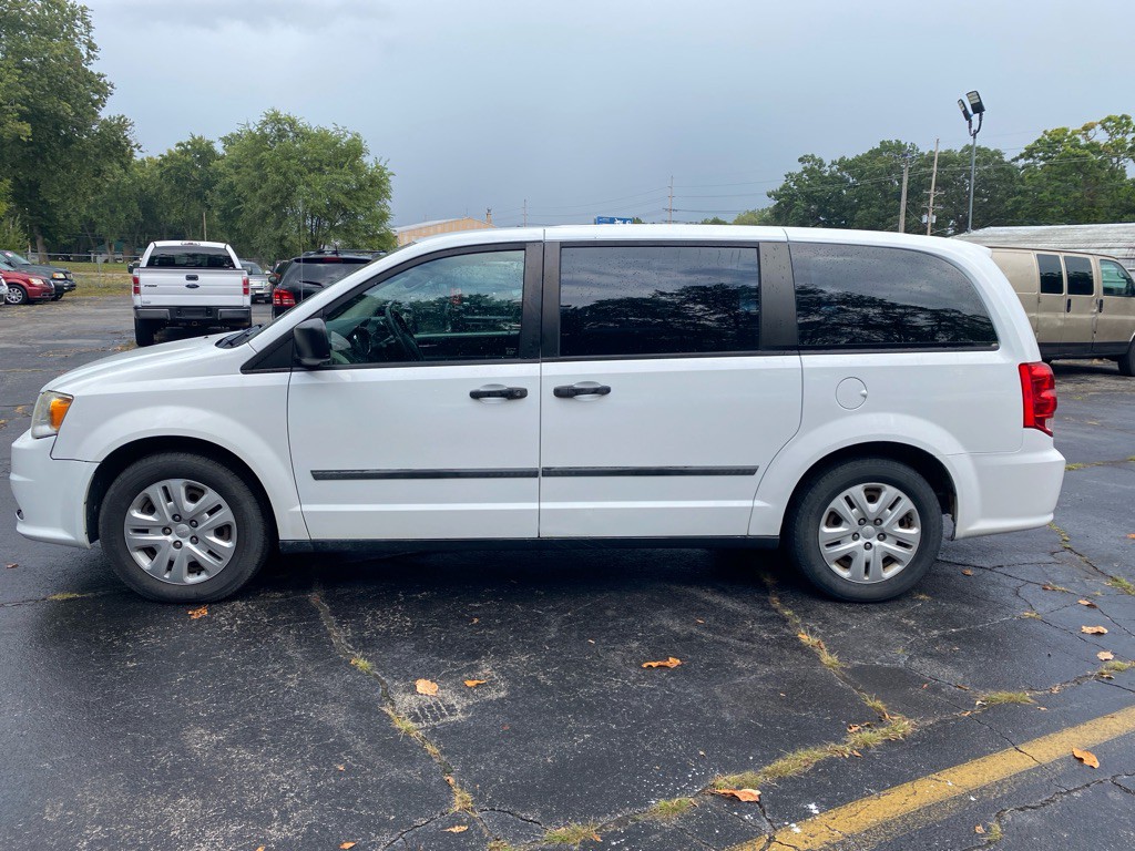 2014 Dodge Grand Caravan Image 2