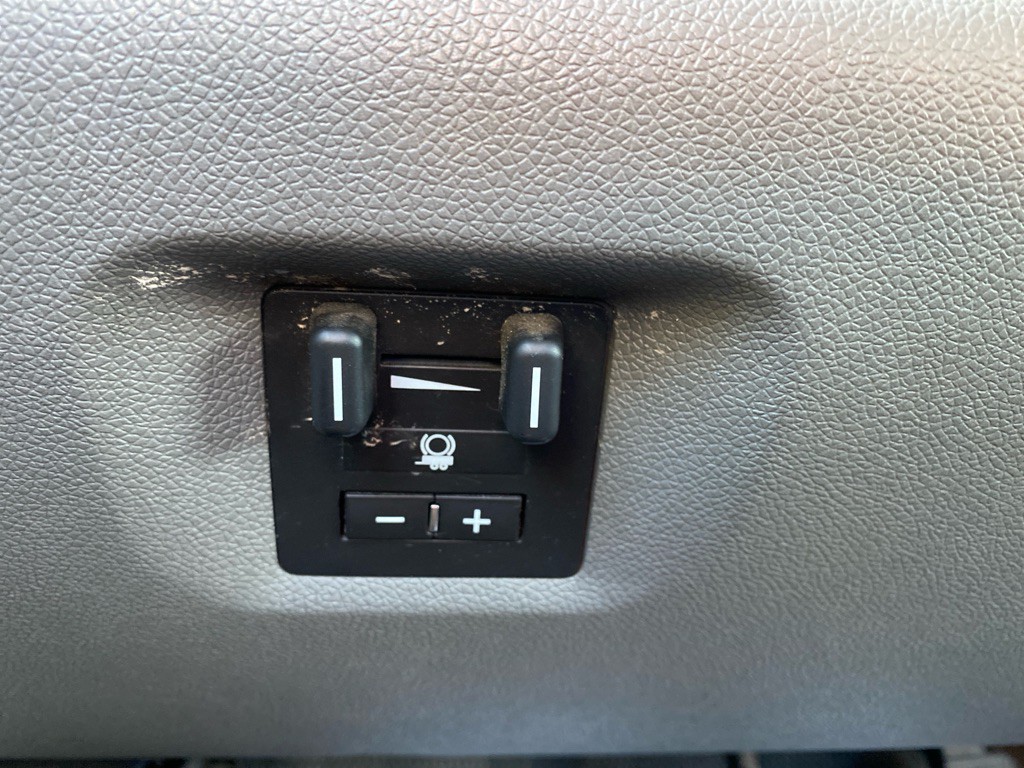 2011 Chevrolet Silverado 1500 Image 13