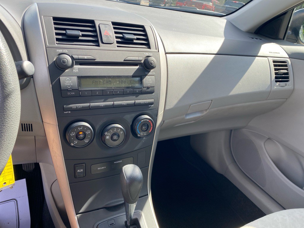 2009 Toyota Corolla Image 12