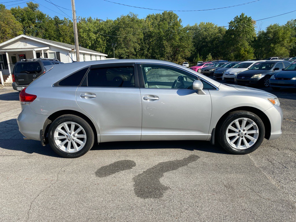 2011 Toyota Venza Image 4