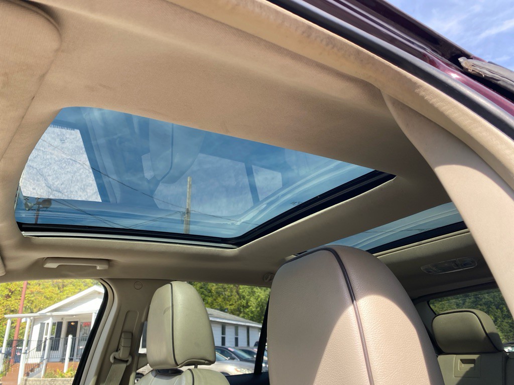 2011 Lincoln MKX Image 12