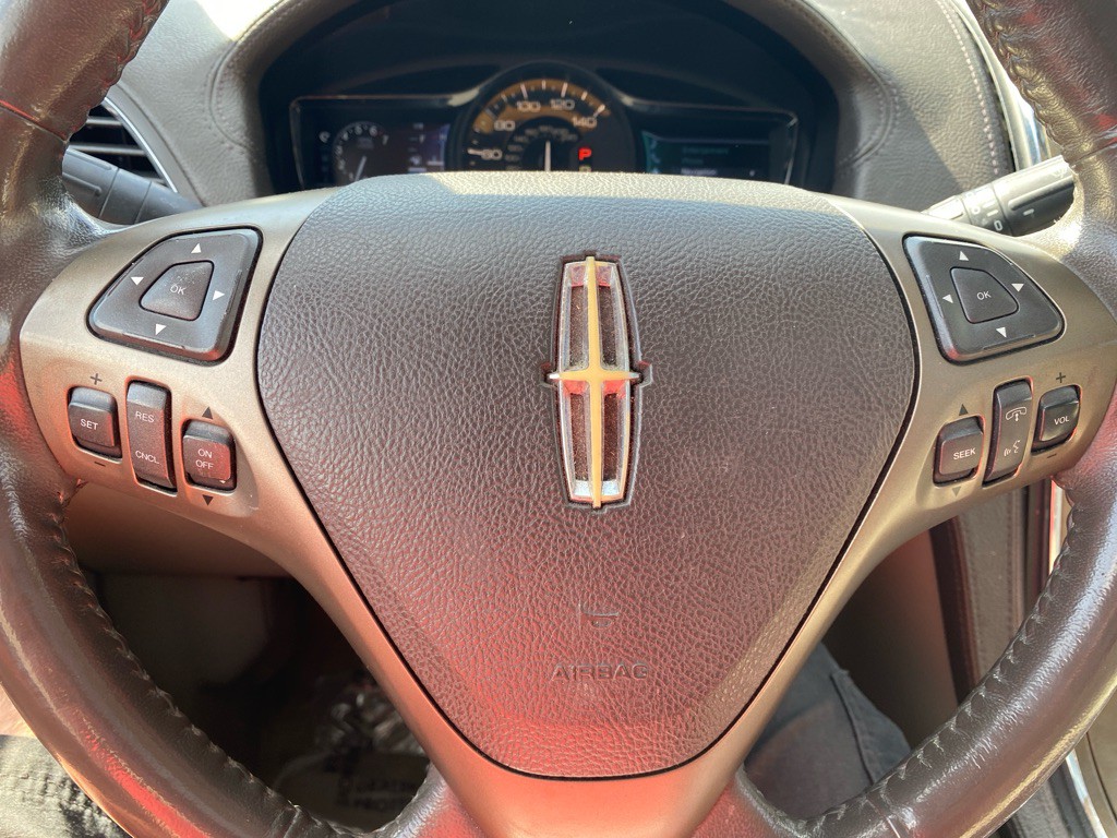2011 Lincoln MKX Image 14