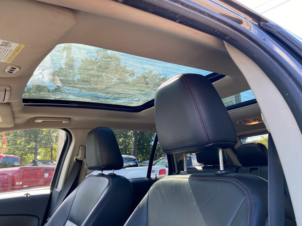 2011 Ford Edge Image 12