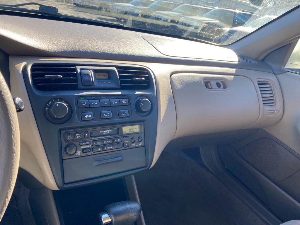 2000 Honda Accord Image 12