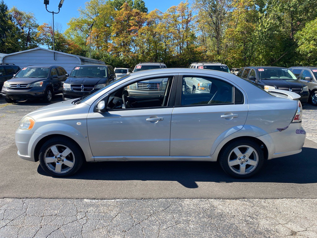 2008 Chevrolet Aveo Image 2