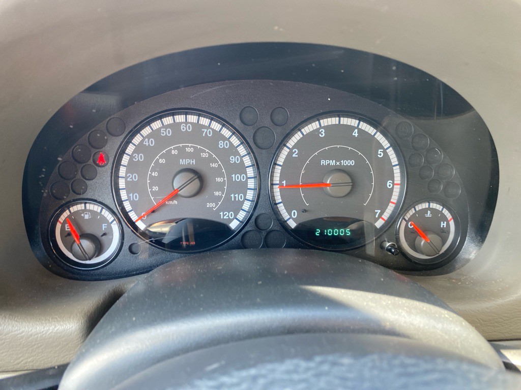 2005 Jeep Liberty Image 13