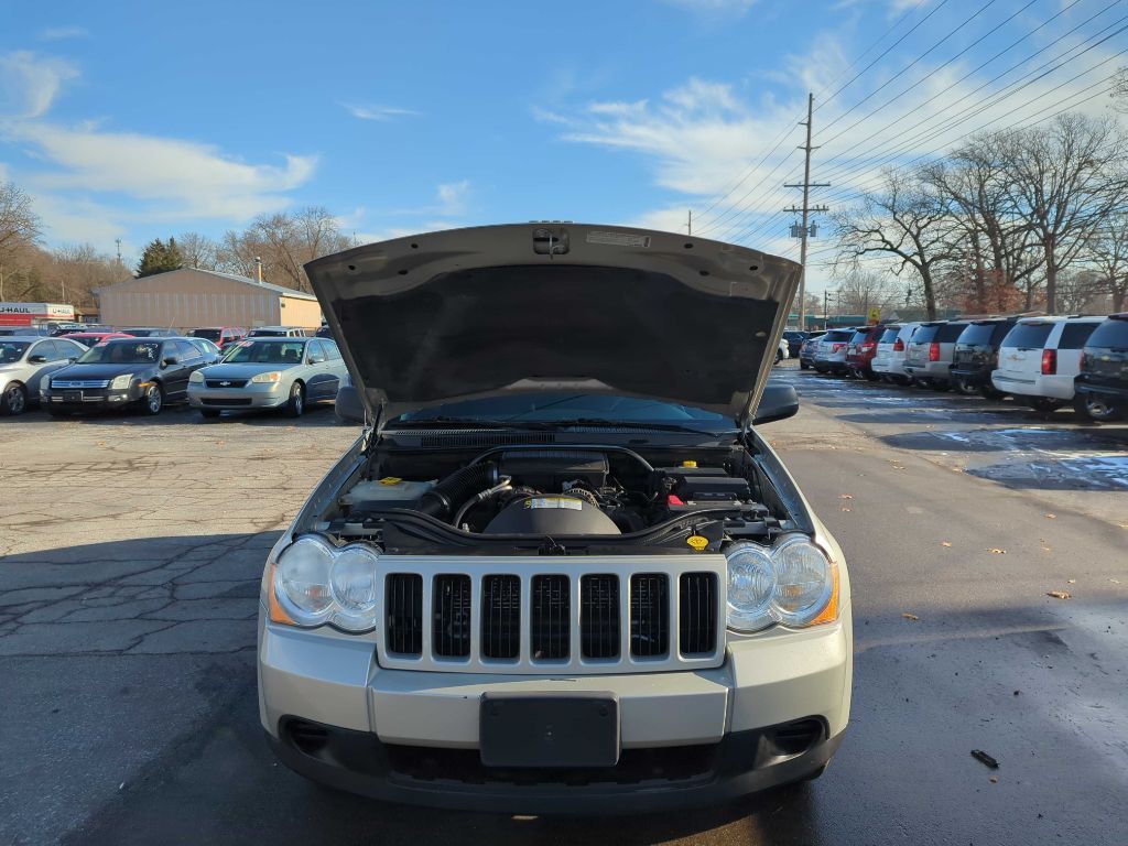 2010 Jeep Grand Cherokee Image 4
