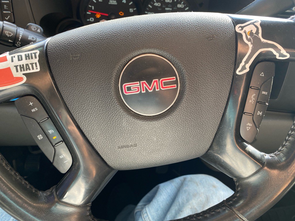 2011 GMC Sierra Image 11