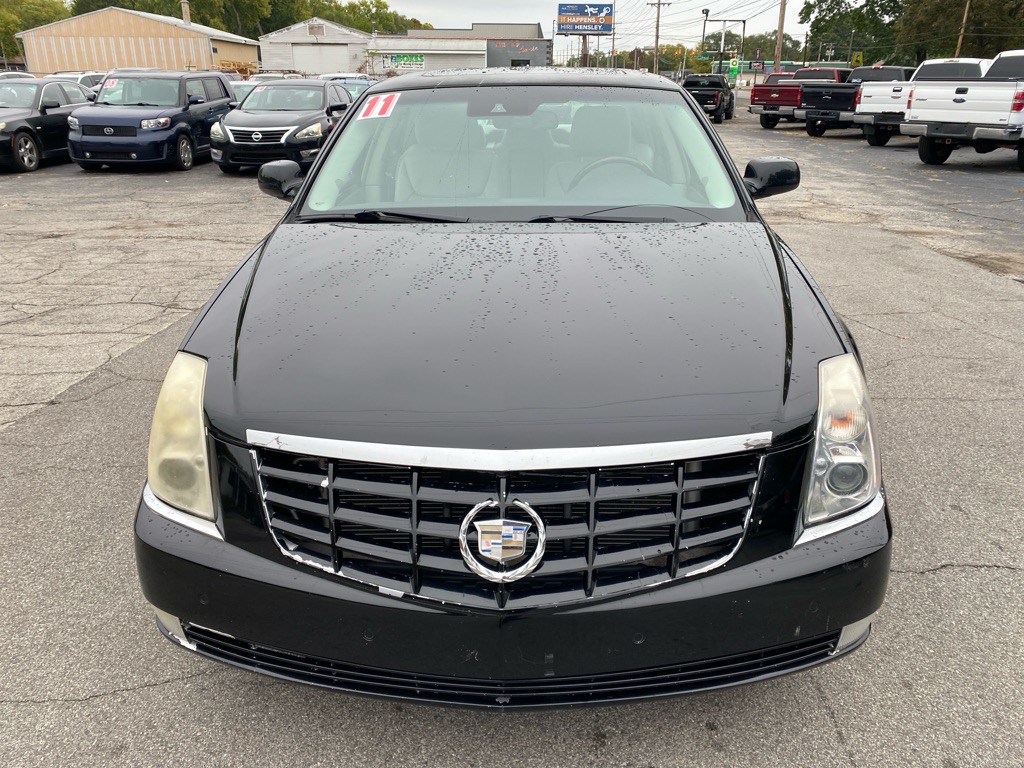 2011 Cadillac DTS Image 6