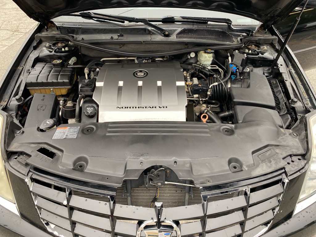 2011 Cadillac DTS Image 7