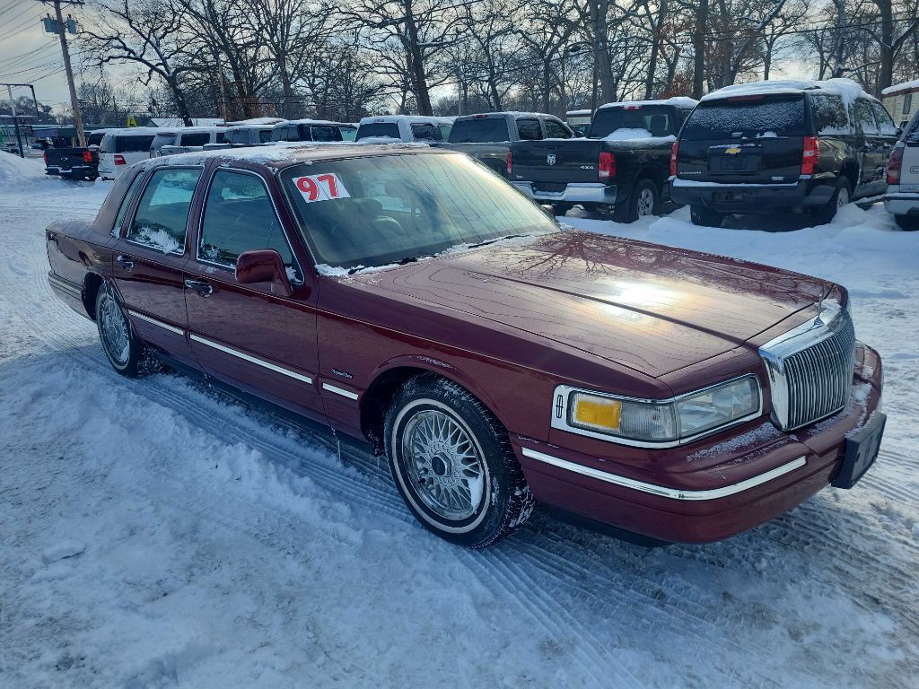 1997 Lincoln Town Car Image 7