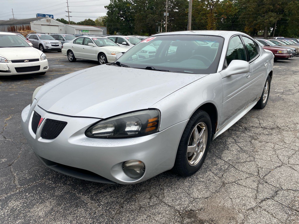 2004 Pontiac Grand Prix Image 1