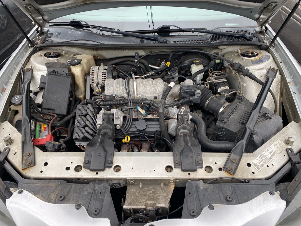2004 Pontiac Grand Prix Image 13