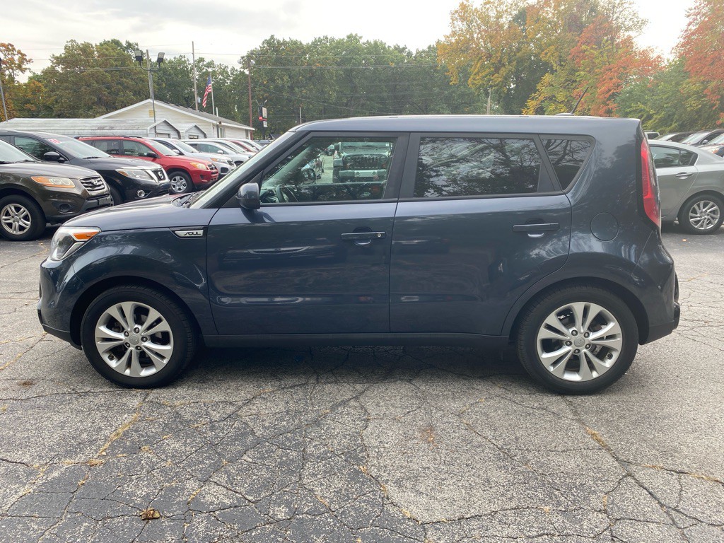 2016 Kia Soul Image 2