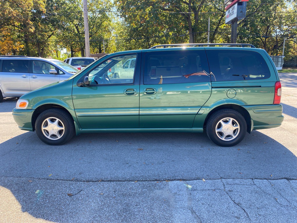 1999 Oldsmobile Silhouette Image 2