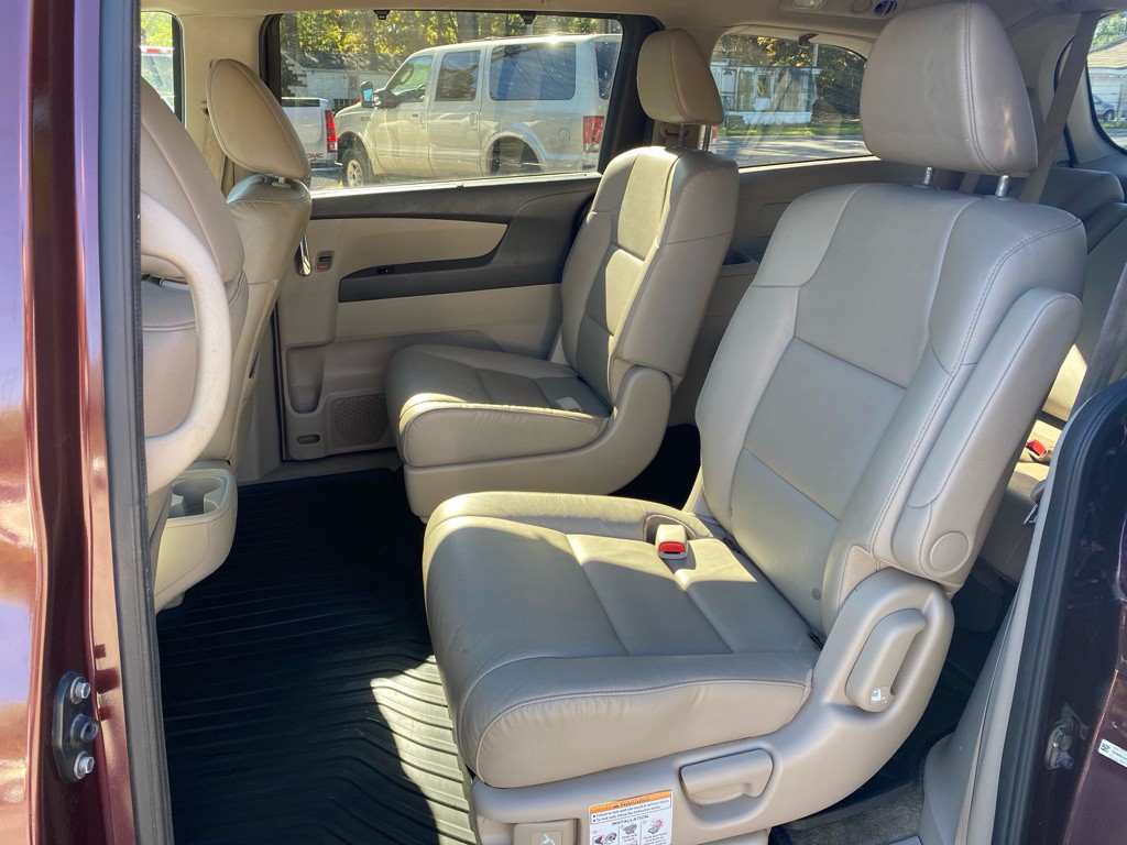 2014 Honda Odyssey Image 9