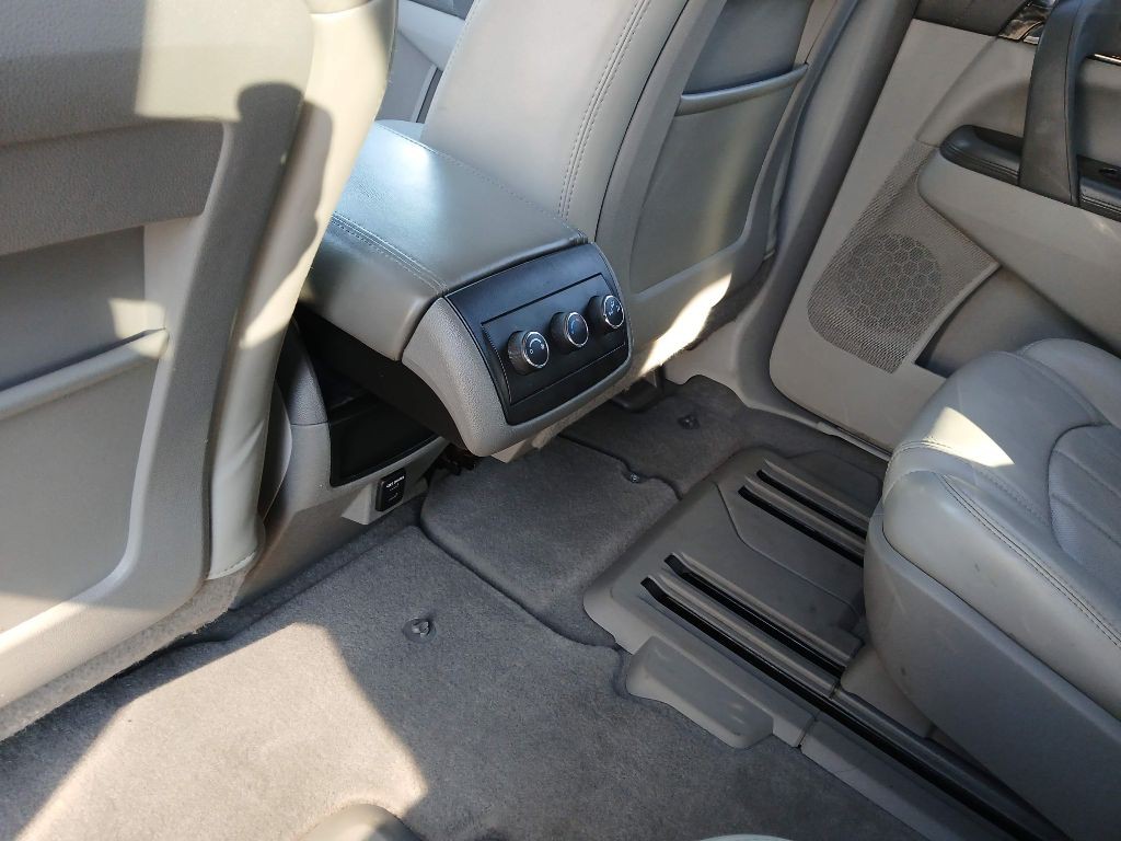 2014 Buick Enclave Image 10