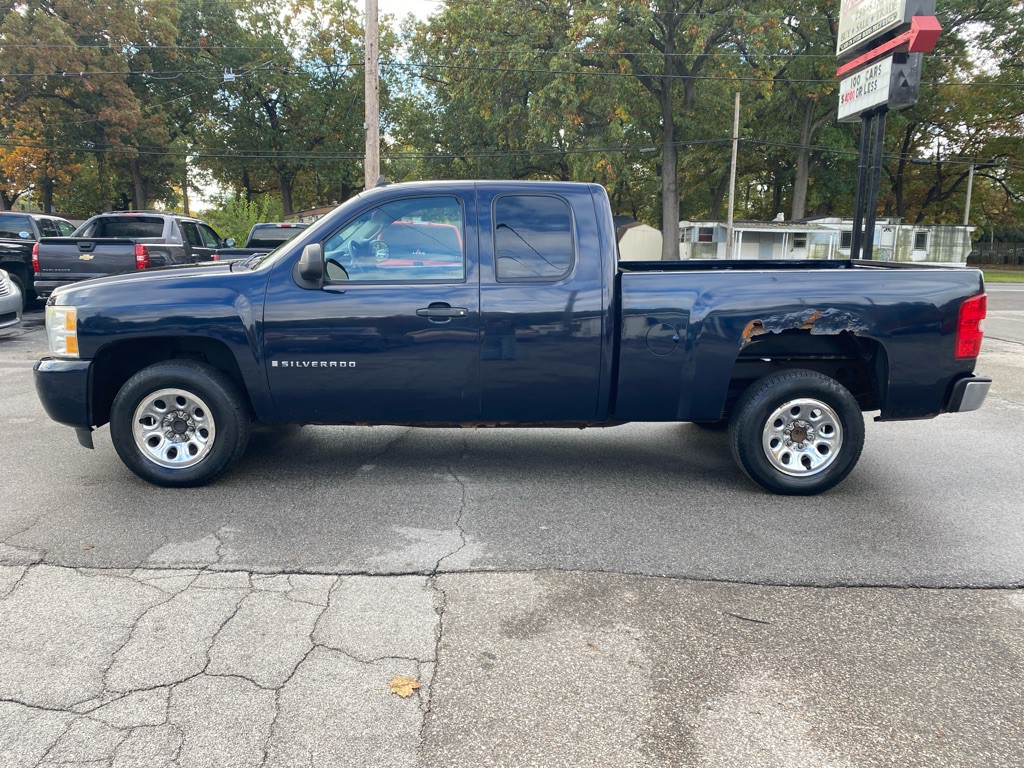 2008 Chevrolet Silverado 1500 Image 2