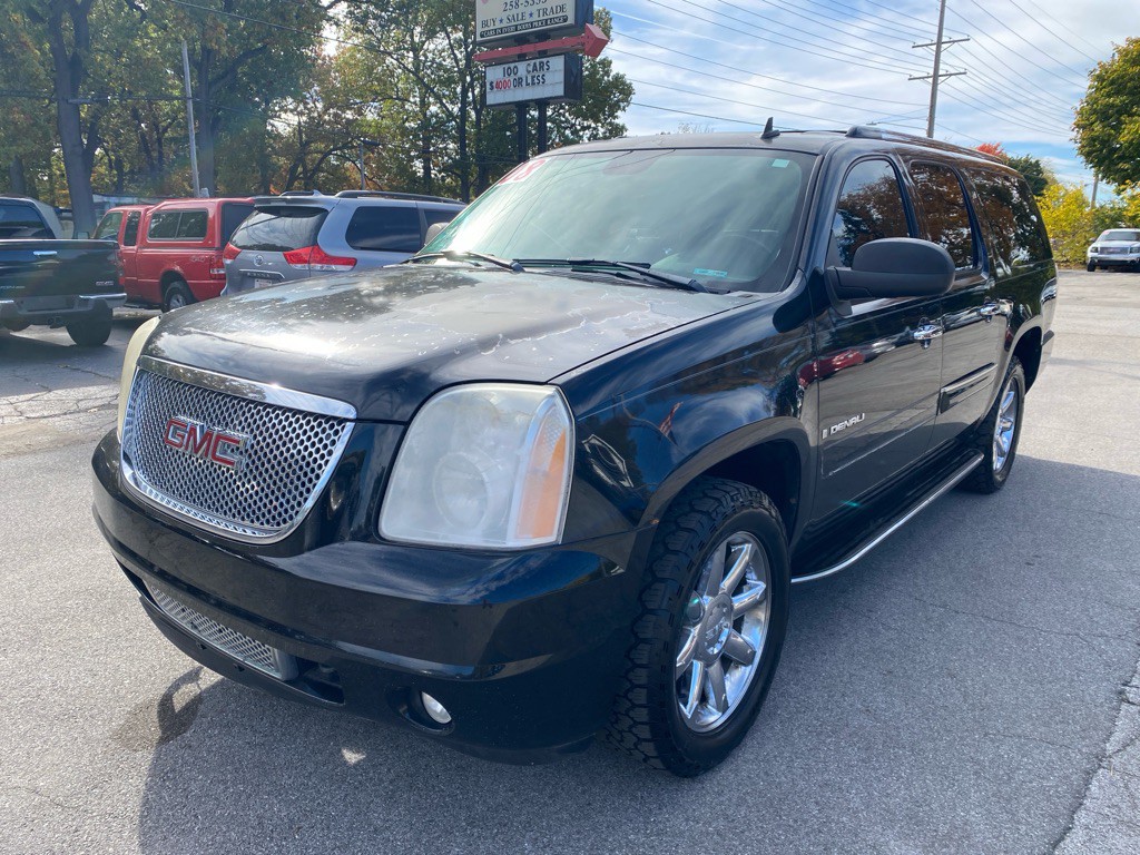 2008 GMC Yukon Image 1