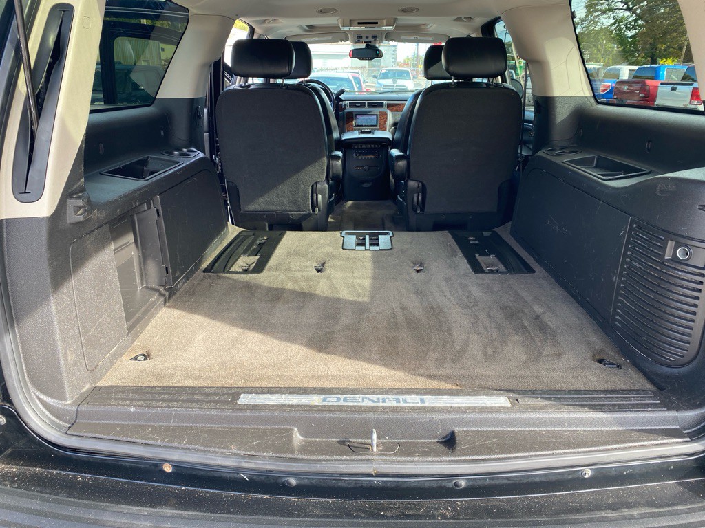 2008 GMC Yukon Image 11