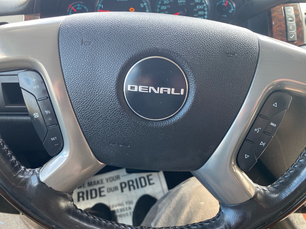 2008 GMC Yukon Image 15