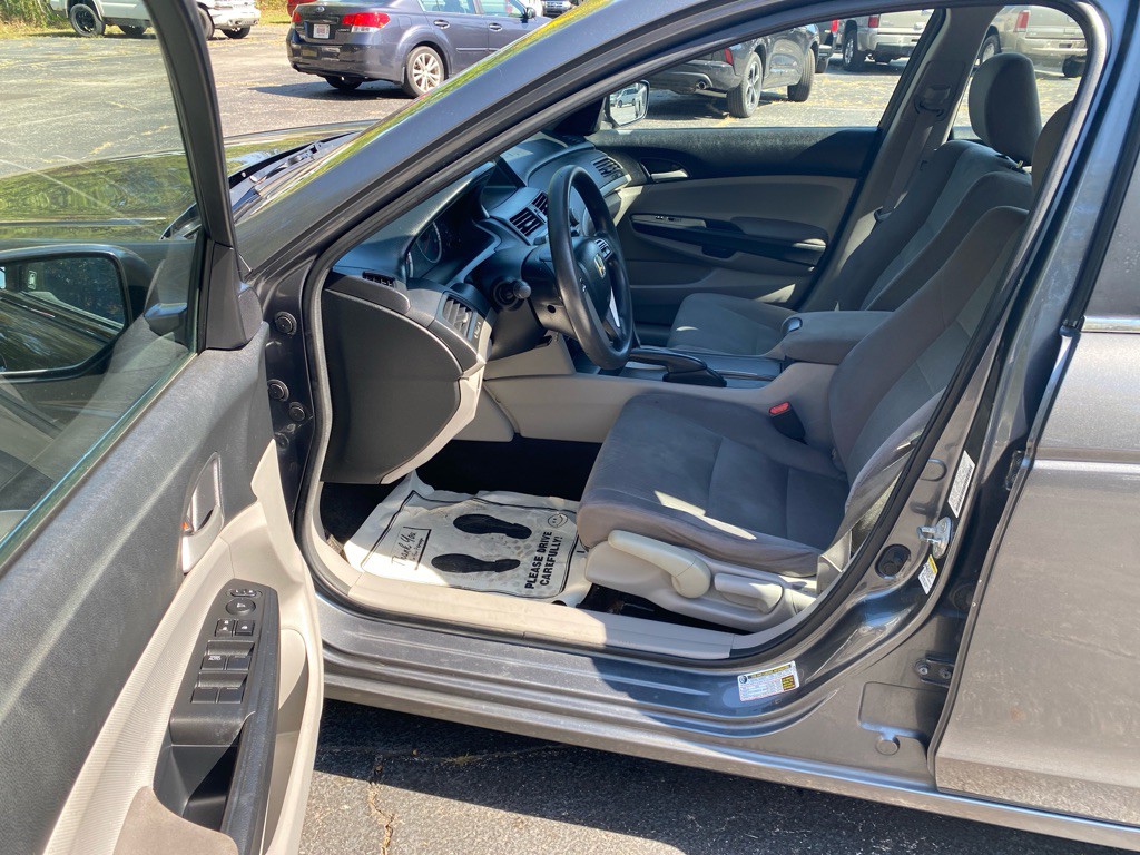 2012 Honda Accord Image 9