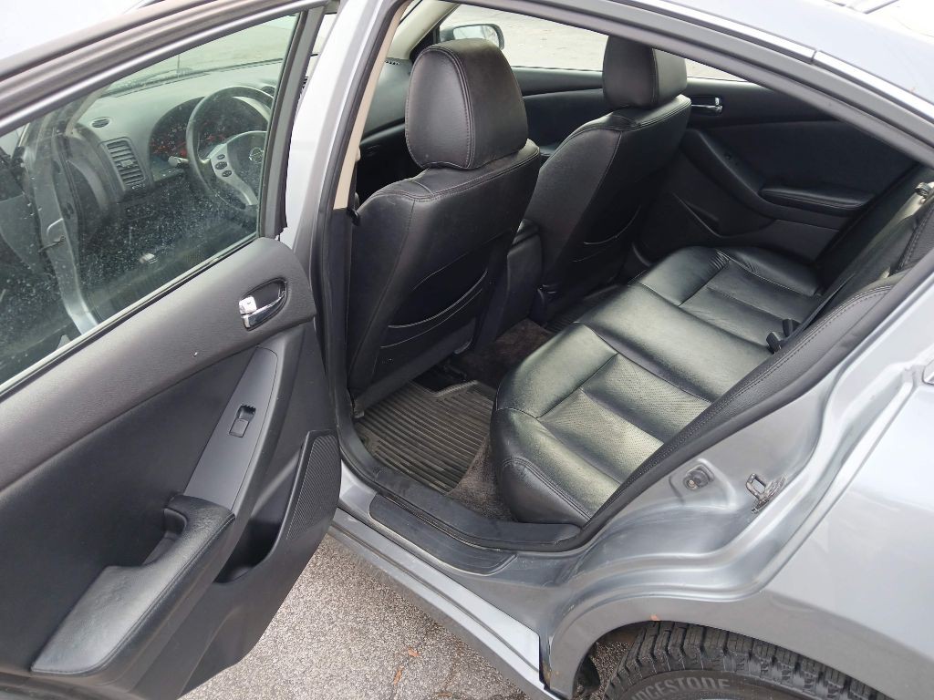 2009 Nissan Altima Image 9
