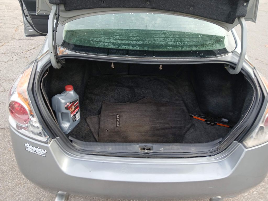 2009 Nissan Altima Image 10