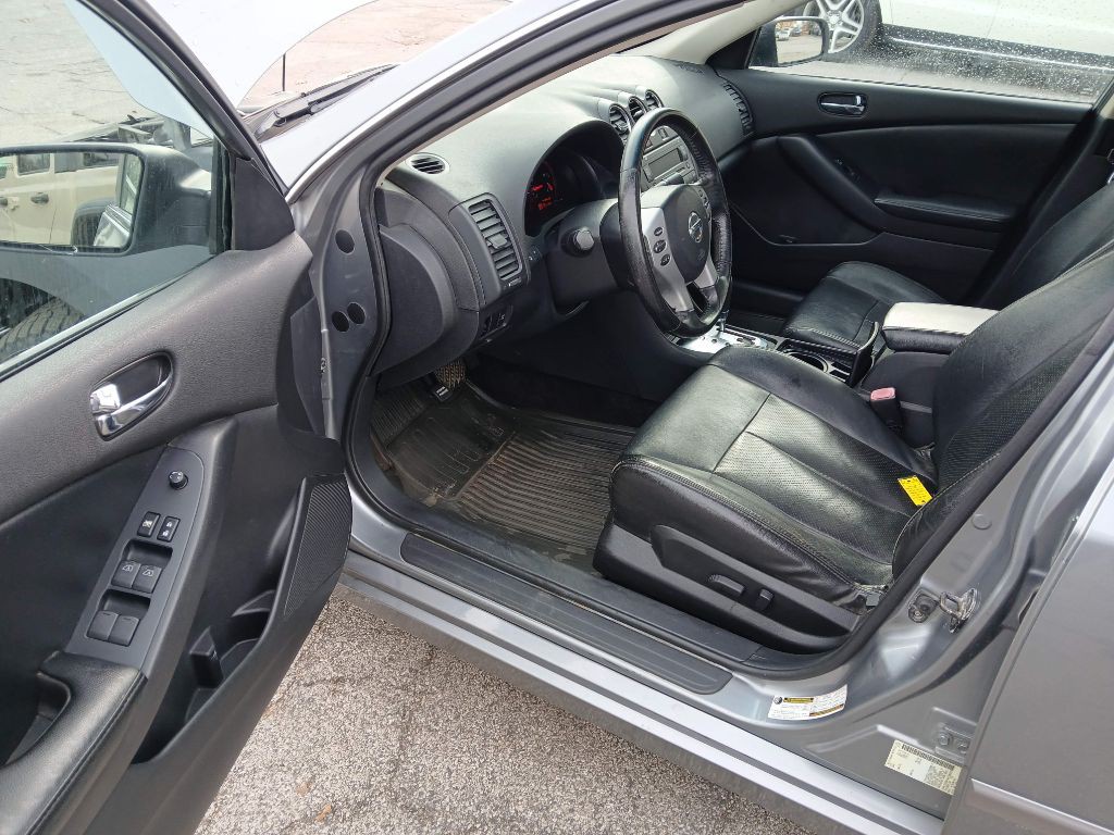 2009 Nissan Altima Image 11