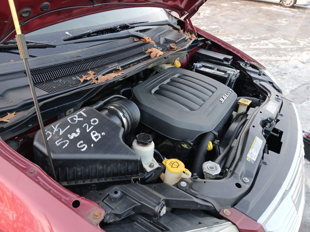 2013 Chrysler Town & Country Image 17