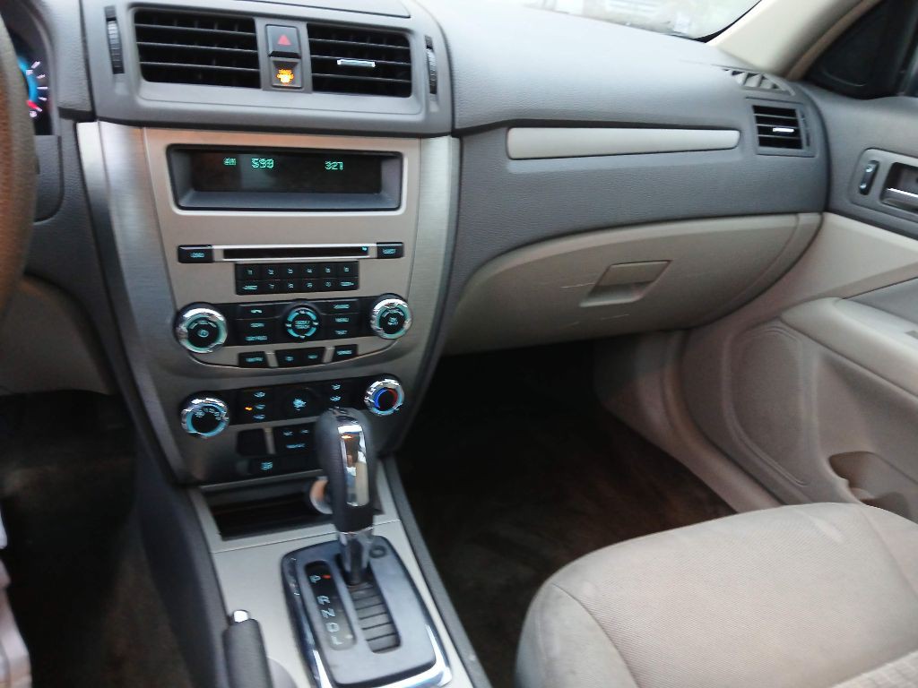 2012 Ford Fusion Image 10