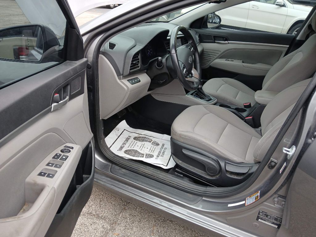 2020 Hyundai Elantra Image 8