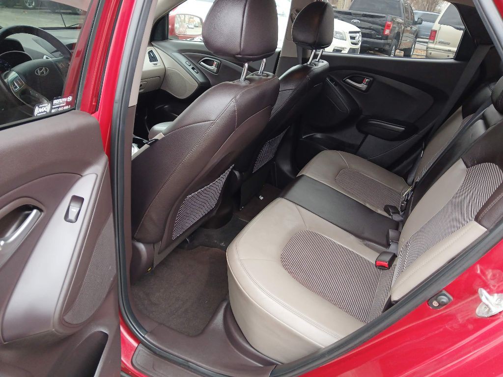 2012 Hyundai Tucson Image 7