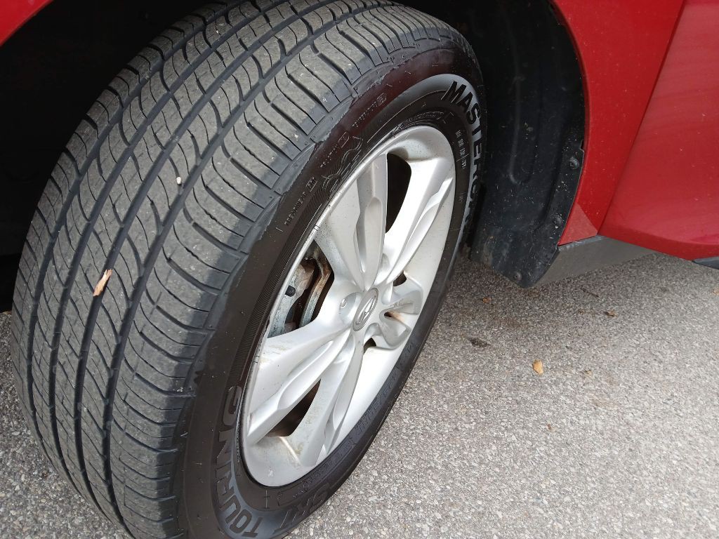 2012 Hyundai Tucson Image 13