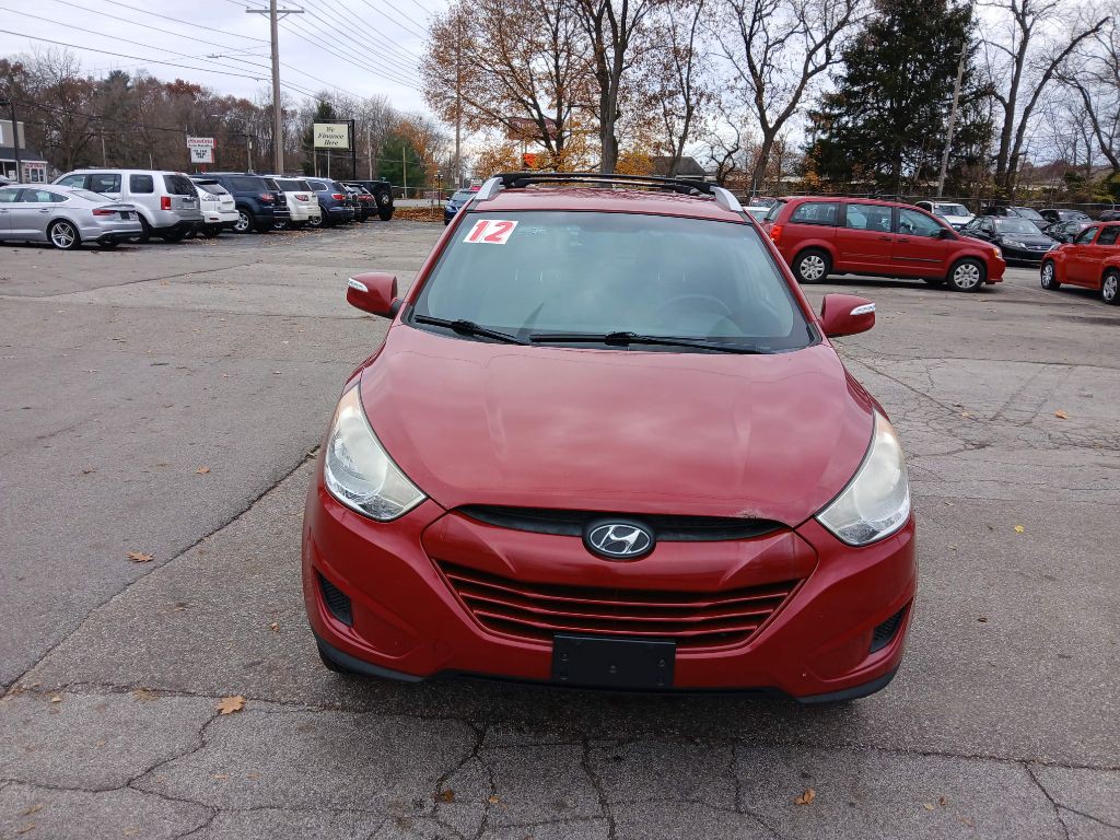 2012 Hyundai Tucson Image 2