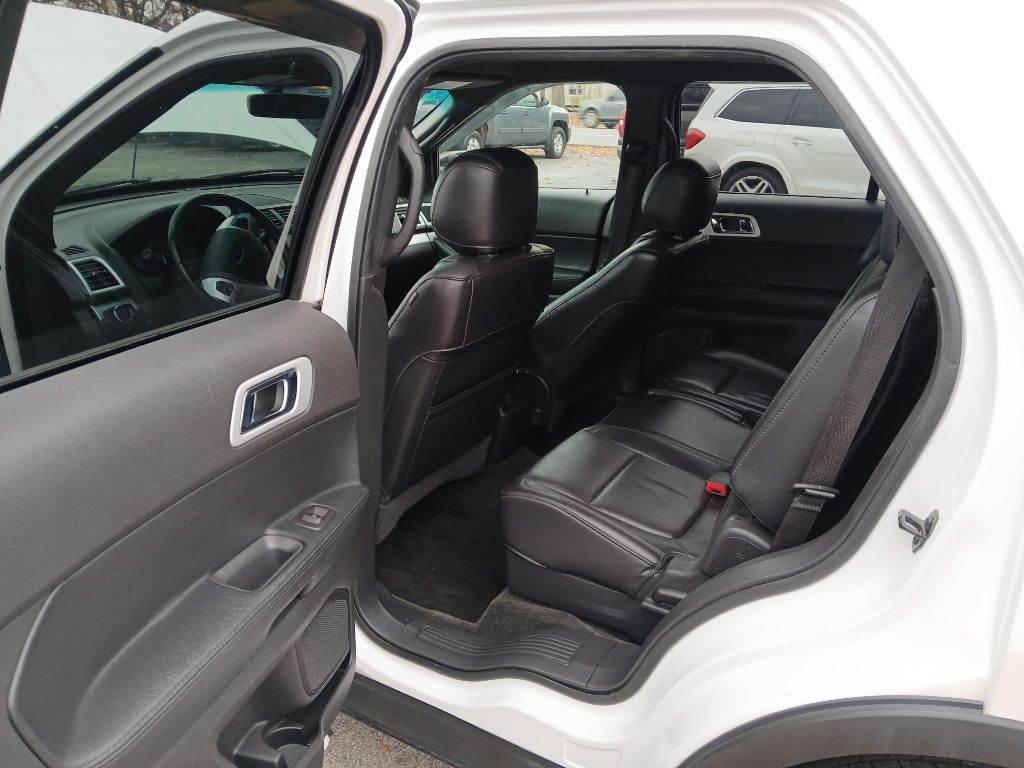 2015 Ford Explorer Image 20