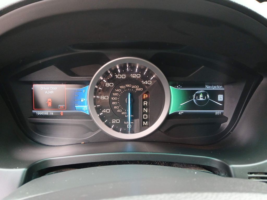 2015 Ford Explorer Image 24