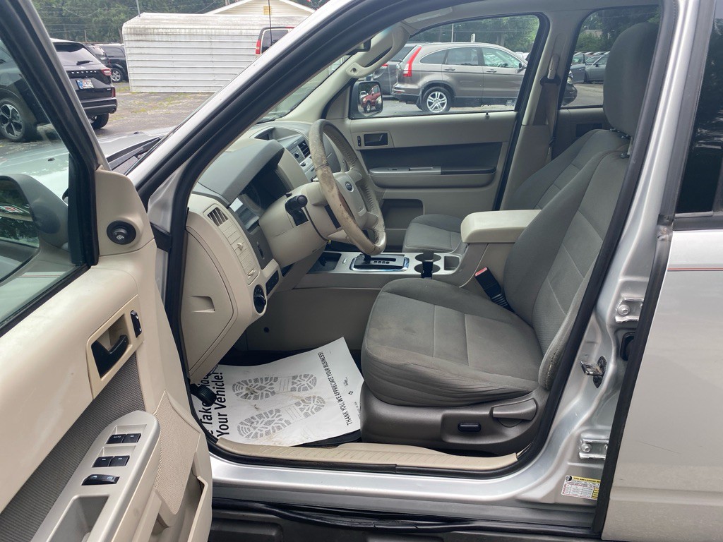 2009 Ford Escape Image 8
