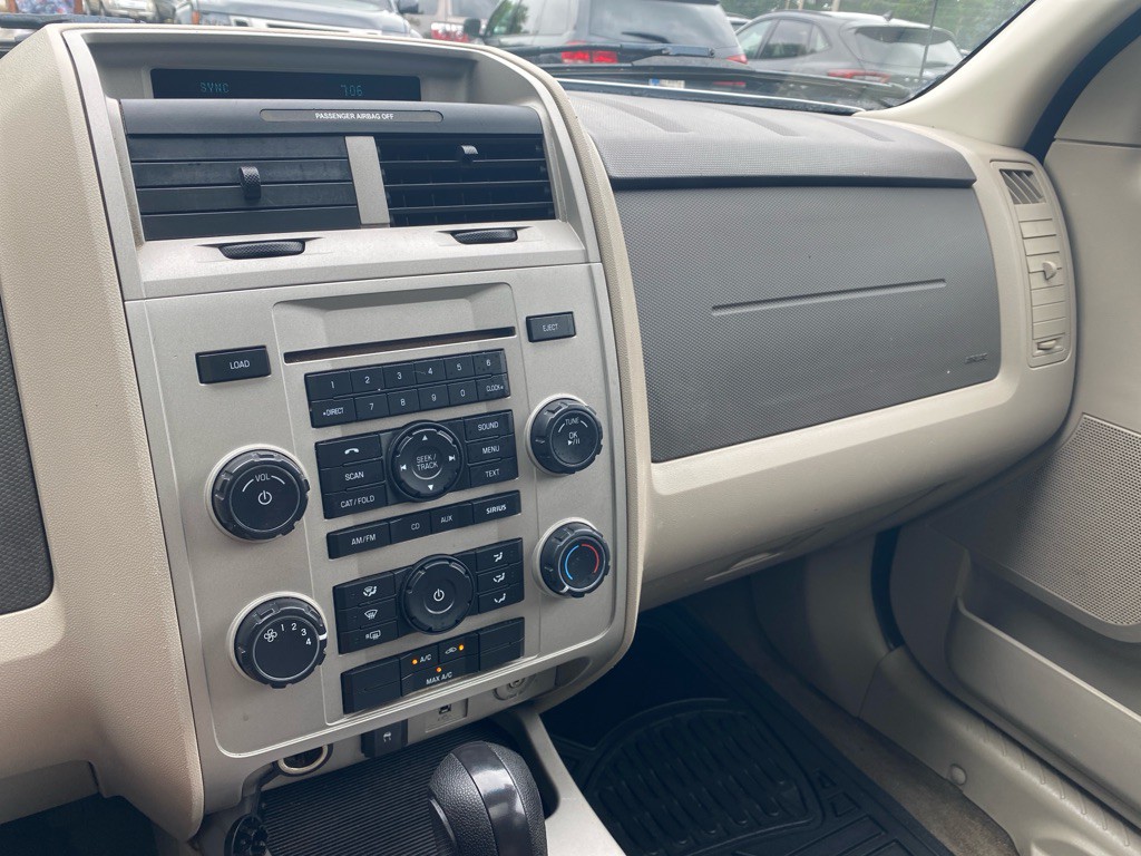 2009 Ford Escape Image 11