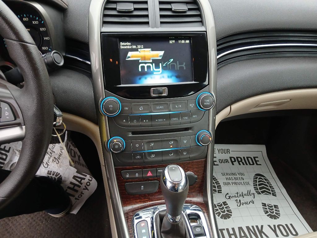 2013 Chevrolet Malibu Image 12