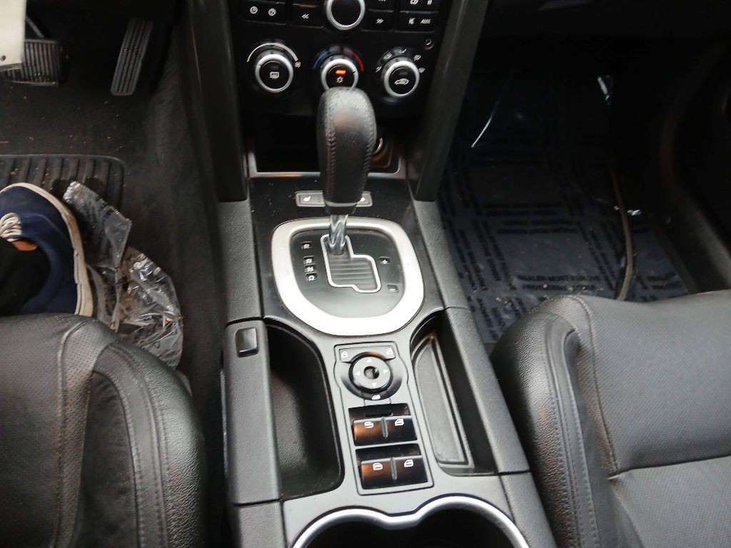 2008 Pontiac G8 Image 12