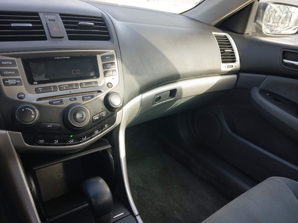 2006 Honda Accord Image 8
