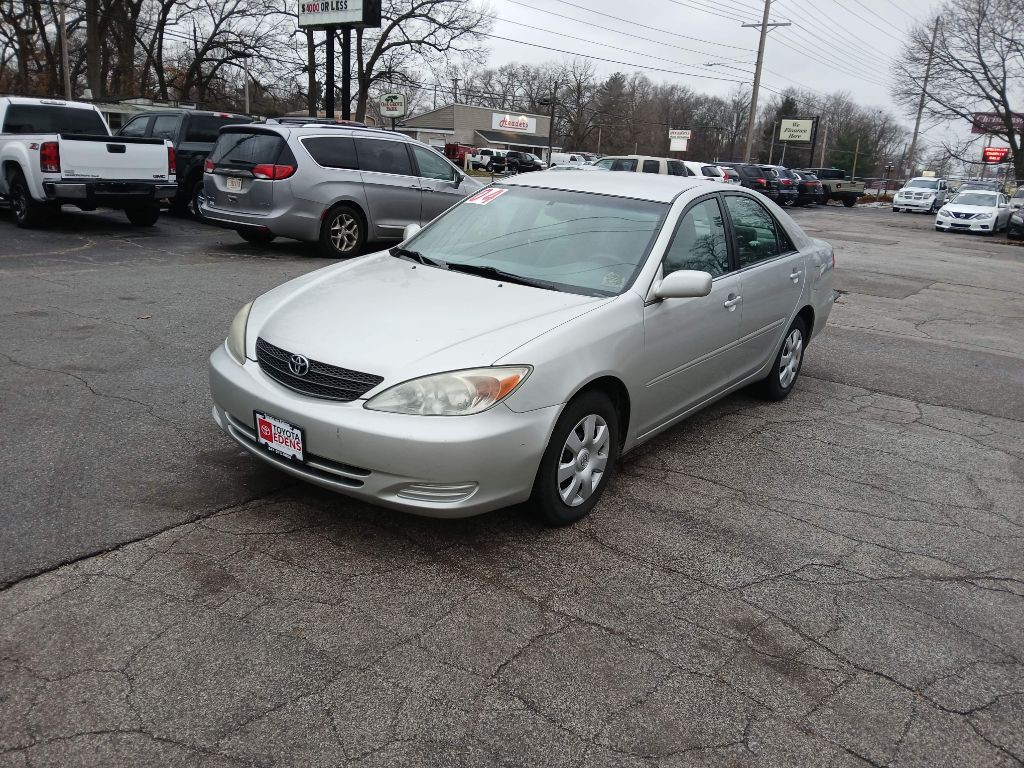 2004 Toyota Camry Image 1