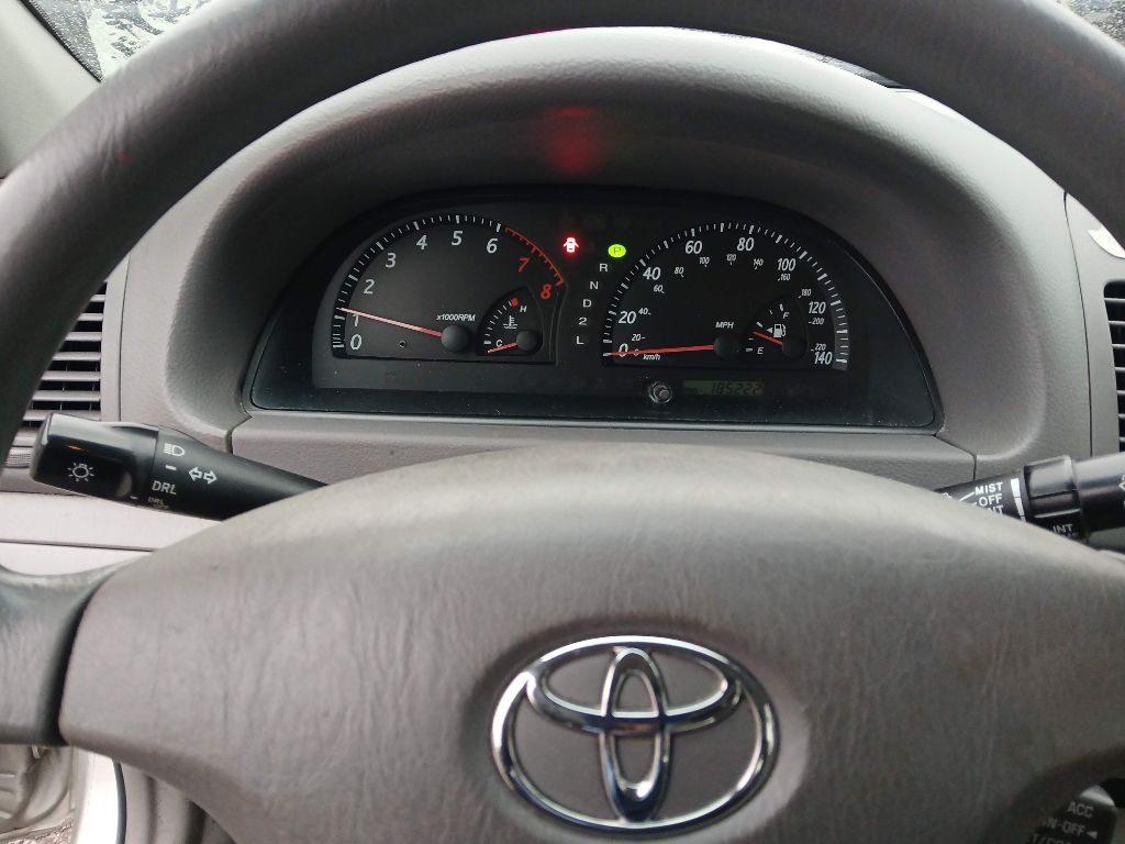 2004 Toyota Camry Image 15
